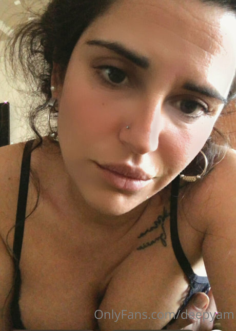 sweetarabgirl star sexy photos