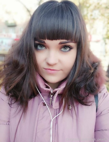 pearl black sex model photos