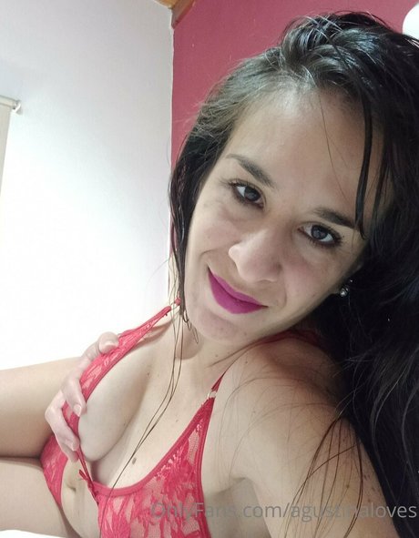agustinaloves nice model pic