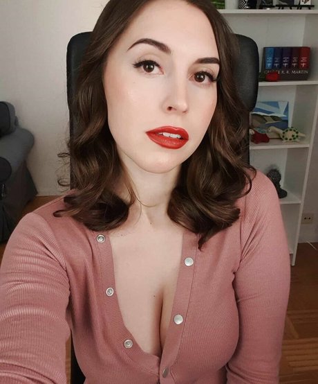 Armorra nudes actress photos