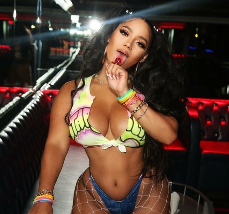 famous gay onlyfans adult galleries