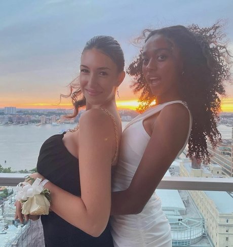 Leilani Azalea best pornstar pictures