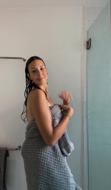 Leilani Azalea perfect actress pictures