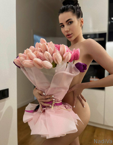 Nadinnadi naked model galleries