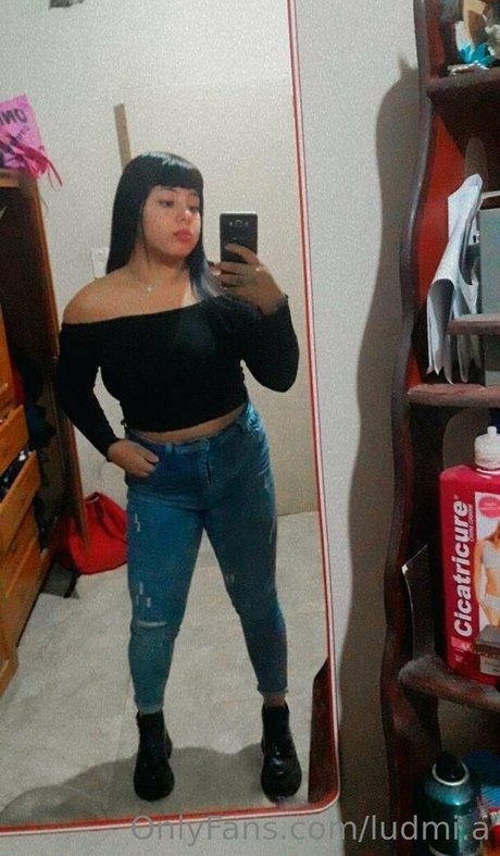 ludmi a sexy pornstar images