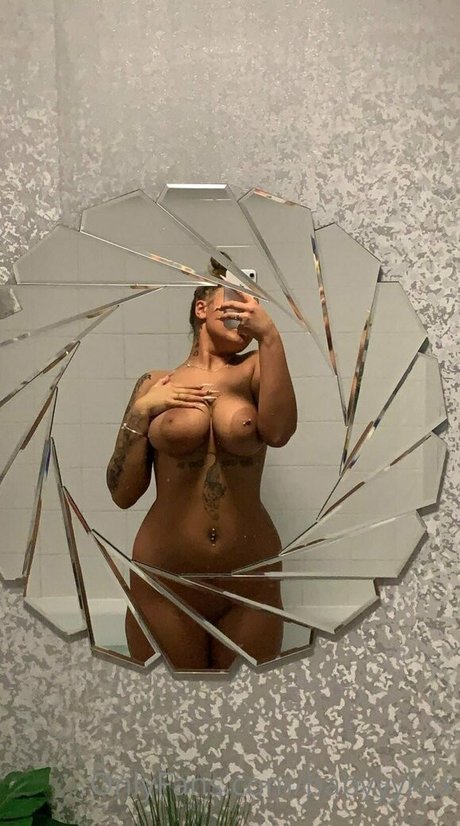 babyyykxx model xxx image