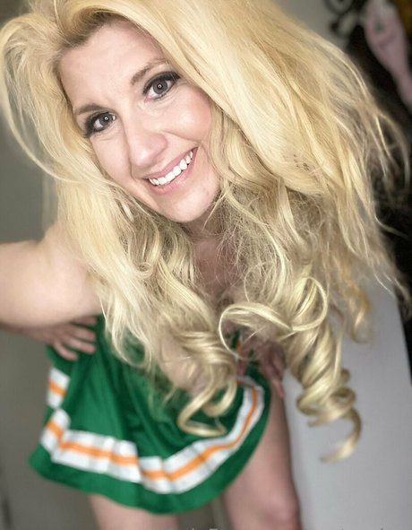 costuming porn star image