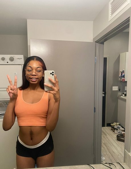 cynslimxfree model porn photo