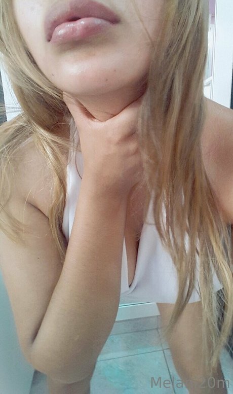 melani20m sex model gallery