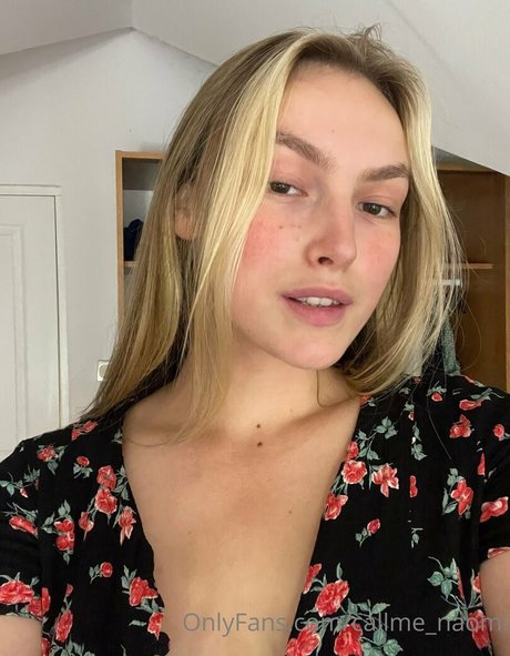 callme naomi adult star pic