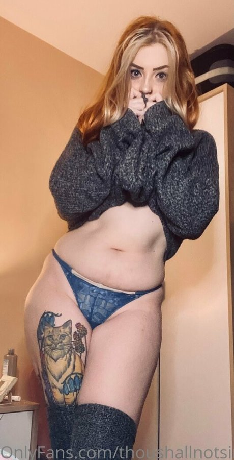 thoushallnotsimp nudes actress pic