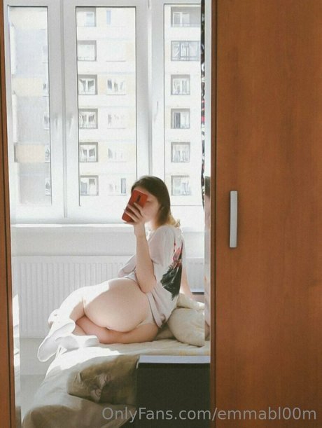 emmabl00m model gallery