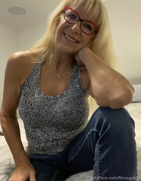 fitcougar50 model pretty pics