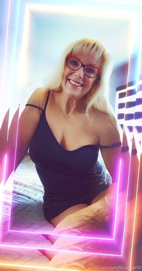 fitcougar50 model nice pic