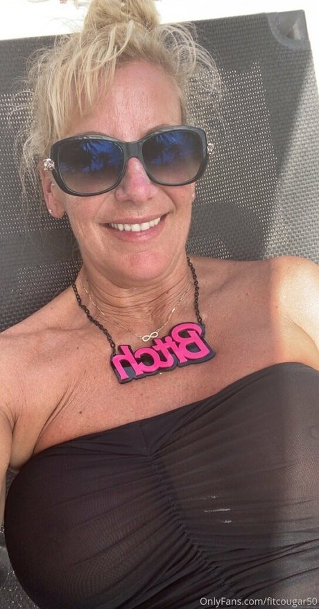 fitcougar50 model nude photos