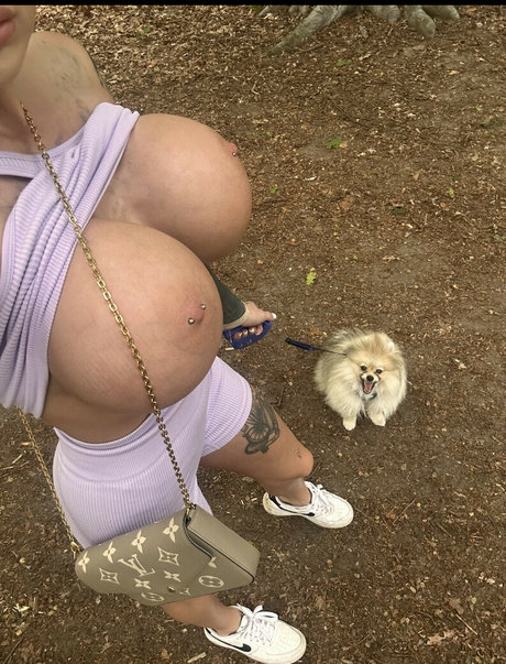 Barbie Esm exclusive model image