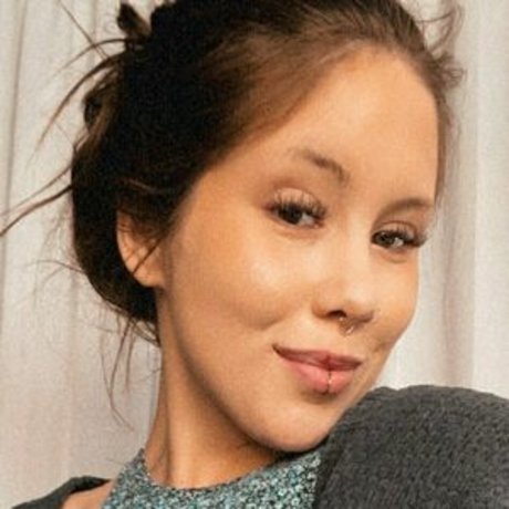 underwoodkenz erotic star img