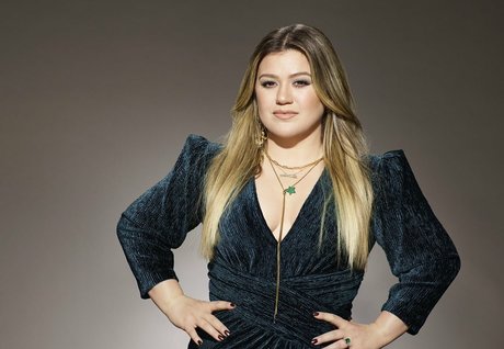 Kelly Clarkson porn star photo