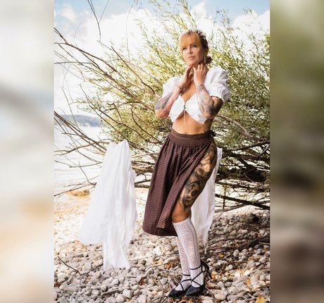 MayasWorld model hd archive