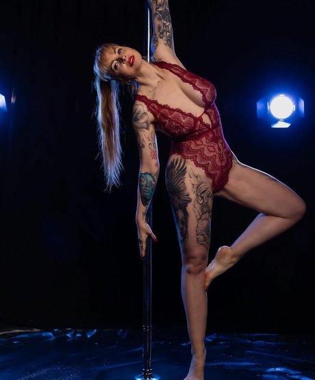 MayasWorld free model images