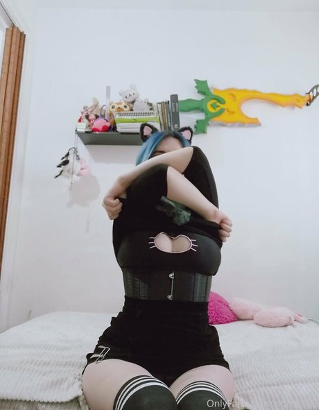 allein grrrl star best pictures