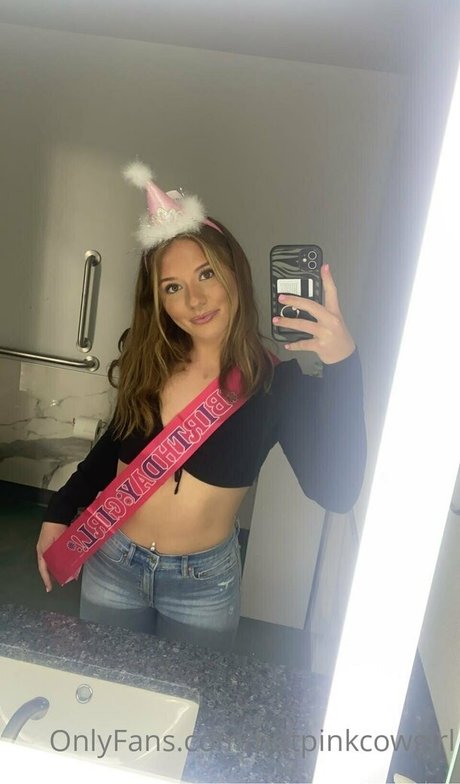 collegegirlsofficial model pornographic photos