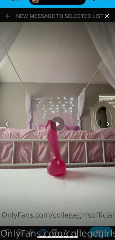 collegegirlsofficial star naked images