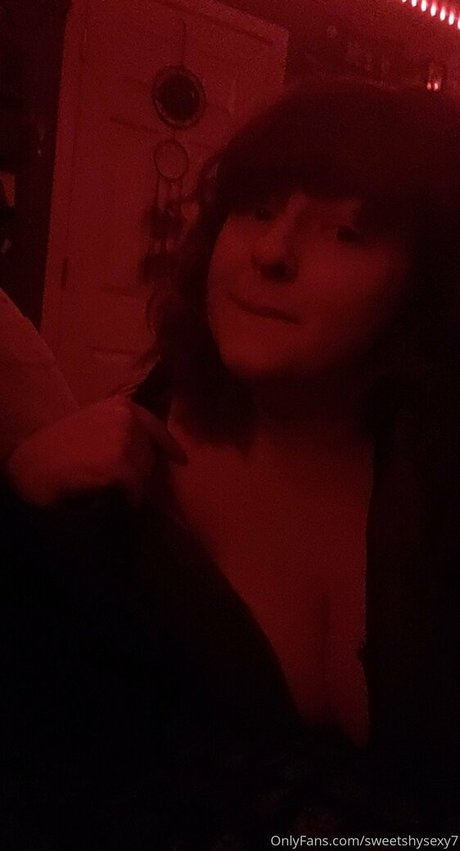 sweetshysexy7 sexy pornstar img