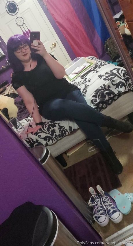 sweetshysexy7 model art image