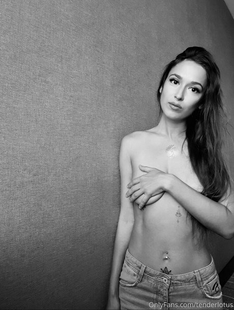 alinashine pornographic model gallery