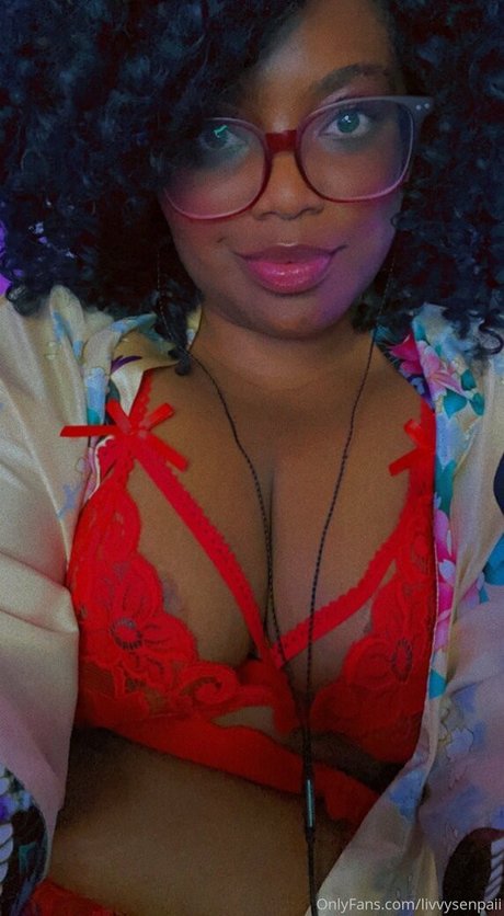 ohlivvynoir hot model images