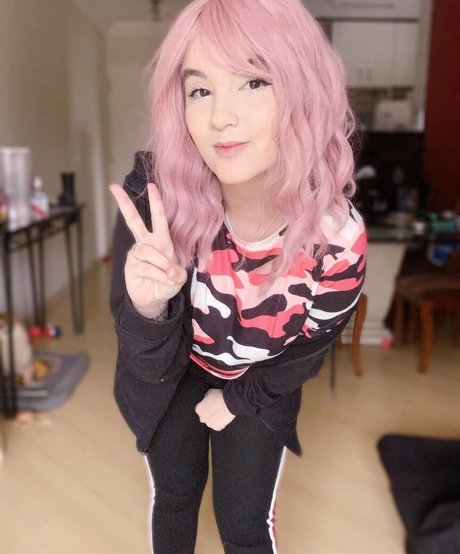 Riyuuka pornstar nude pic