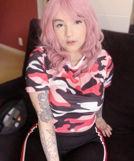 Riyuuka xxx pornstar pics