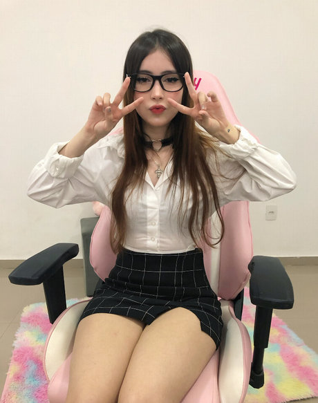 kalimaraa hot actress pictures