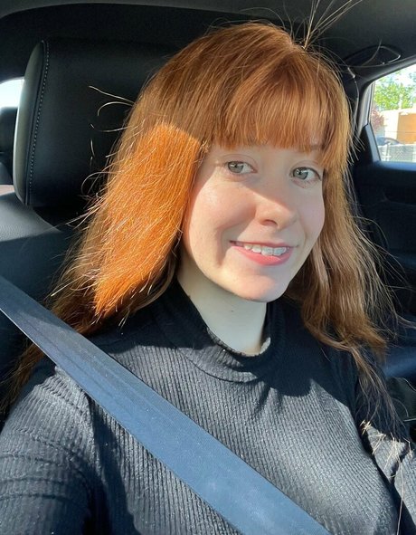 Pinksyreen pornstar perfect photo