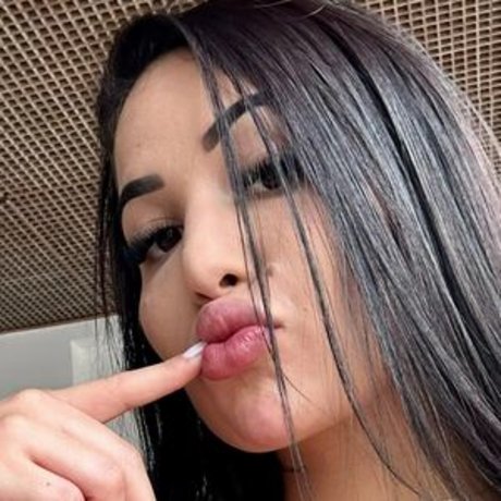 Michele Braga pornstar nice img