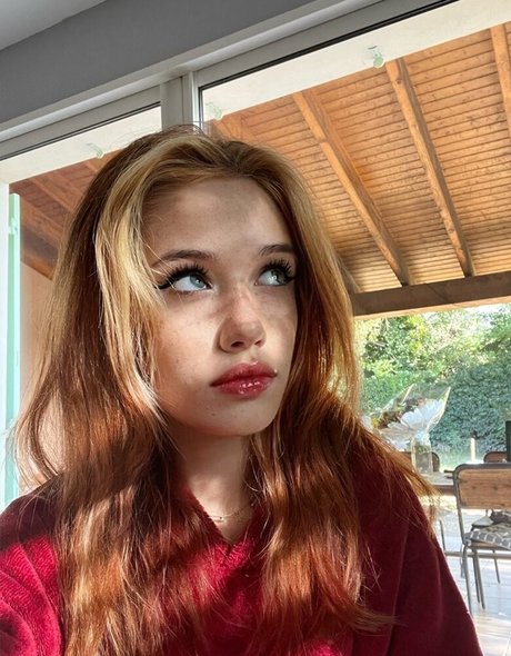 Seckooh pretty pornstar pics