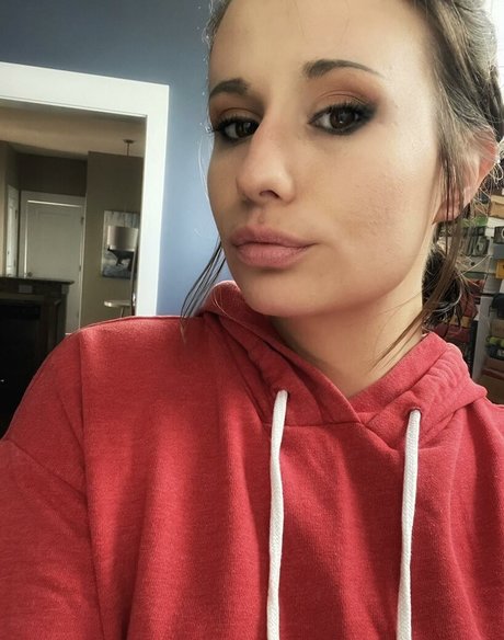 hooters onlyfans sexy nude photo