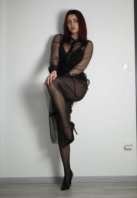 Moniekulh exclusive model images