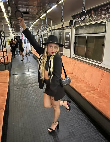 iambabygirlok naked star photo