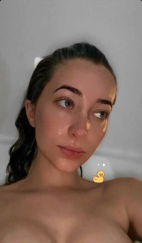 Kira Schmitt porn actress pic