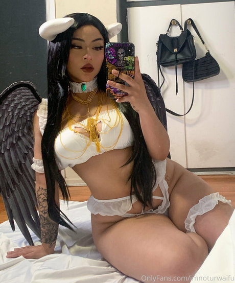 imnoturwaifu star porn gallery