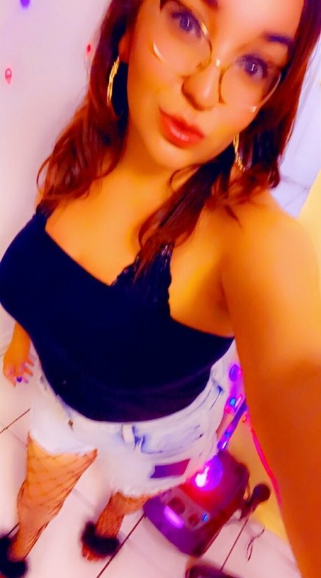 sexyscorpio6a6yd33 model nude image