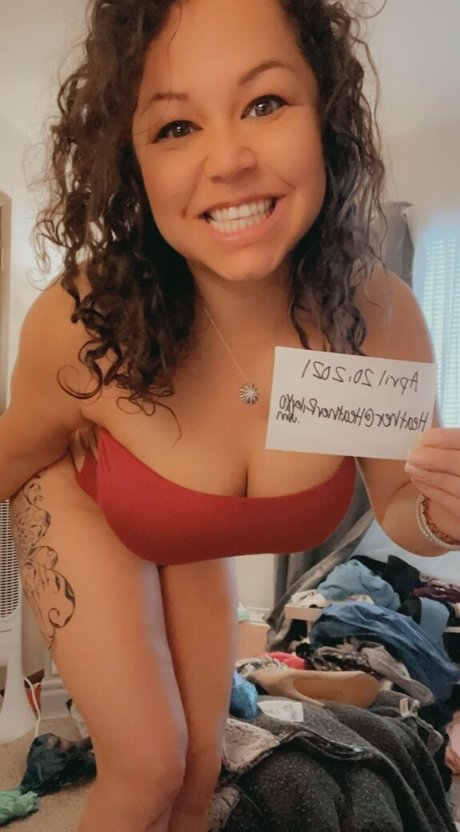 therileyeffect model nude img