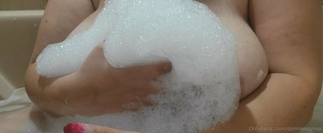 domiemomie pretty model photos