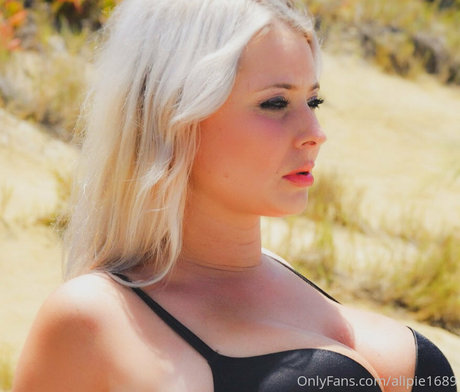 alipie1689 xxx model img