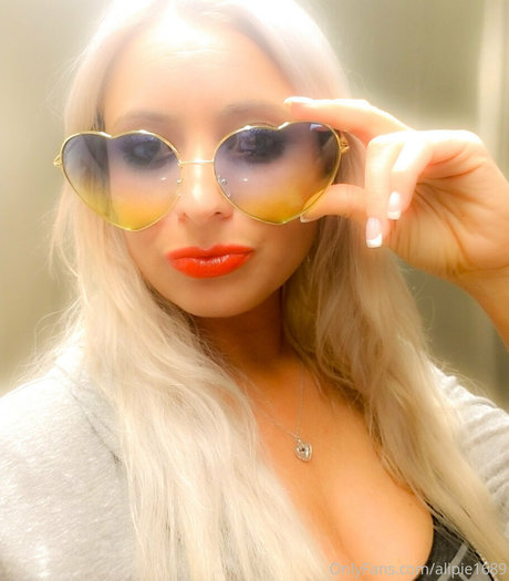 alipie1689 xxx actress picture