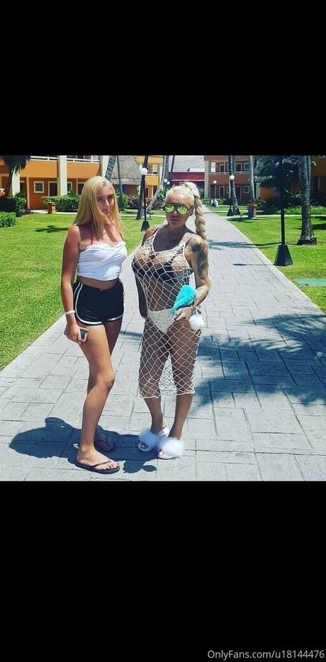 Cjay Natalie star pornographic pics