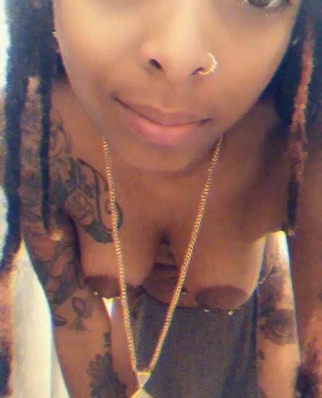 Dannie Ace model exclusive photos