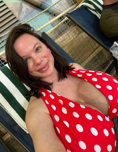 off grid onlyfans art porn images